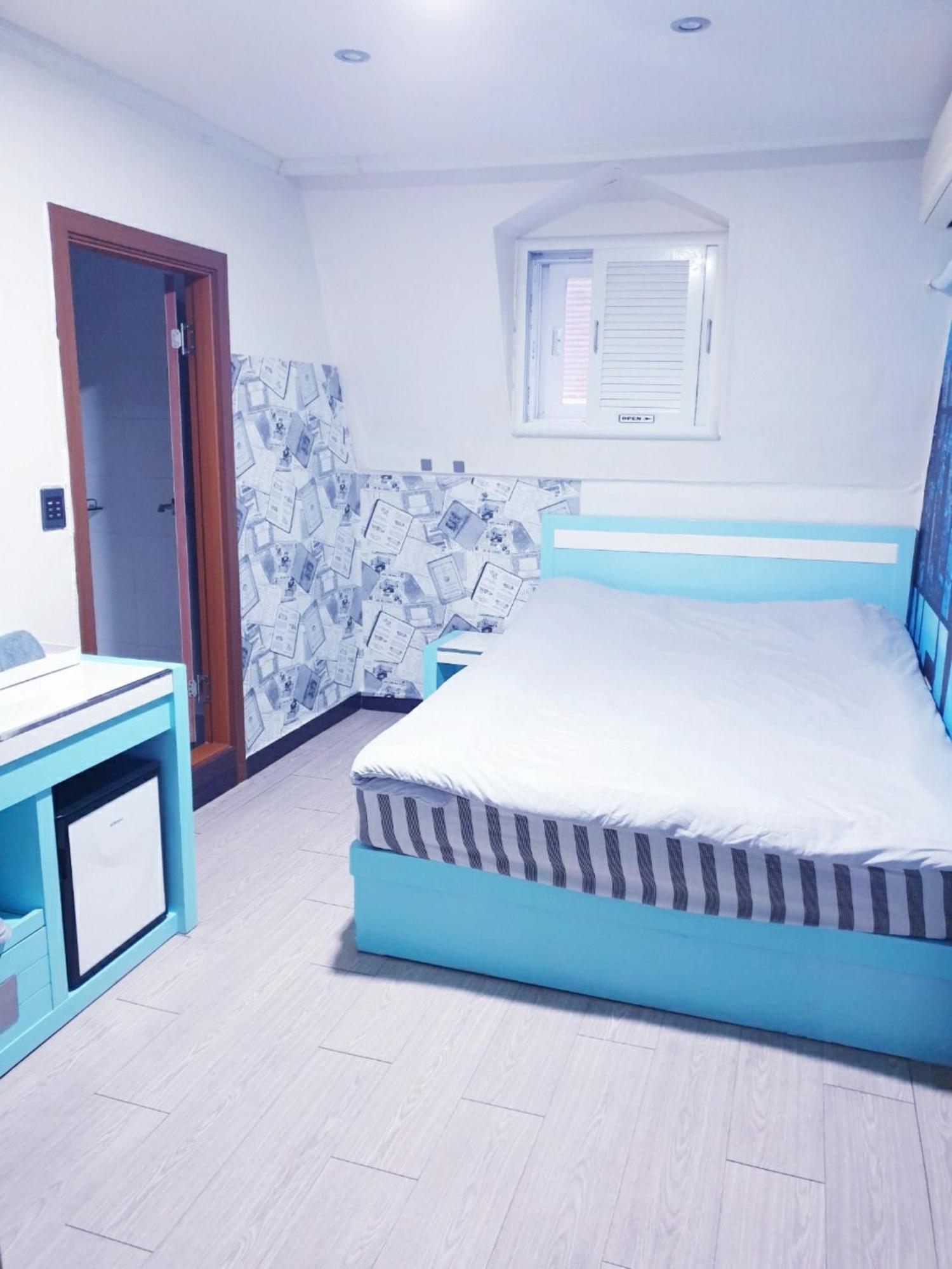 Oppa Sinchon-hongdae Hostel