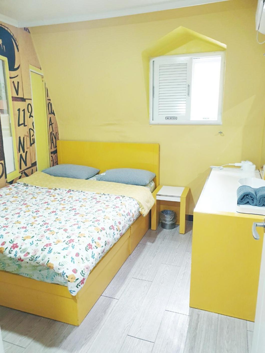 Hostel Oppa Sinchon-hongdae *